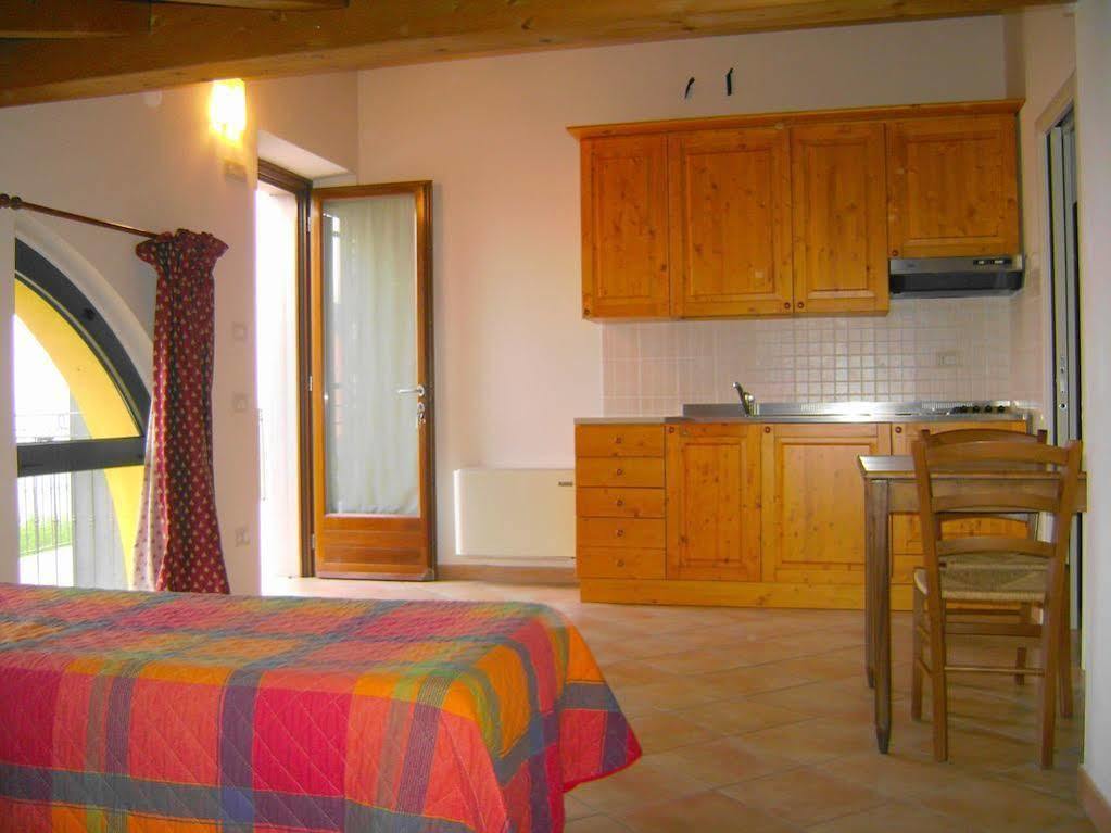 Agriturismo Le Sigalette Salionze Екстер'єр фото