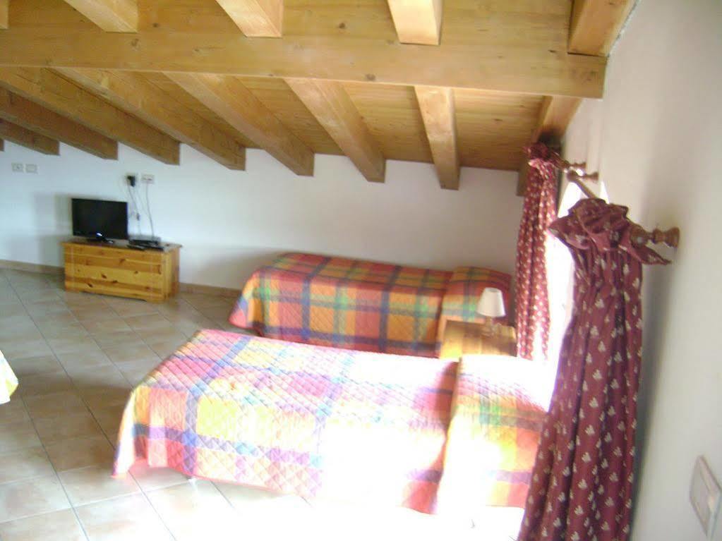 Agriturismo Le Sigalette Salionze Екстер'єр фото
